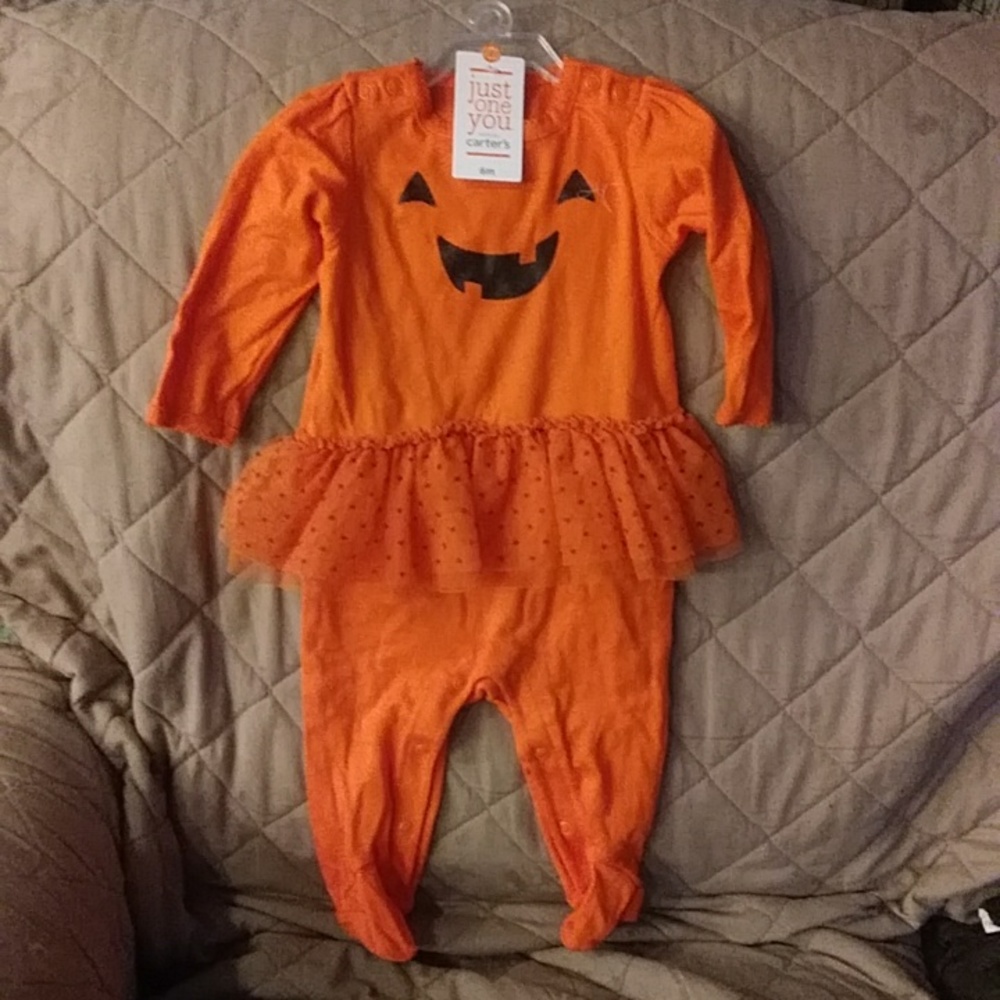 Carters Pumpkin 6M Onesie Halloween